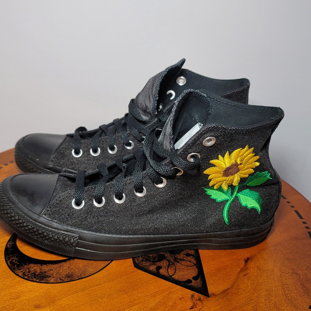 Converse Chuck Taylor All Star Sunflower Black High Top 163038C 9W 7M - Picture 2 of 10